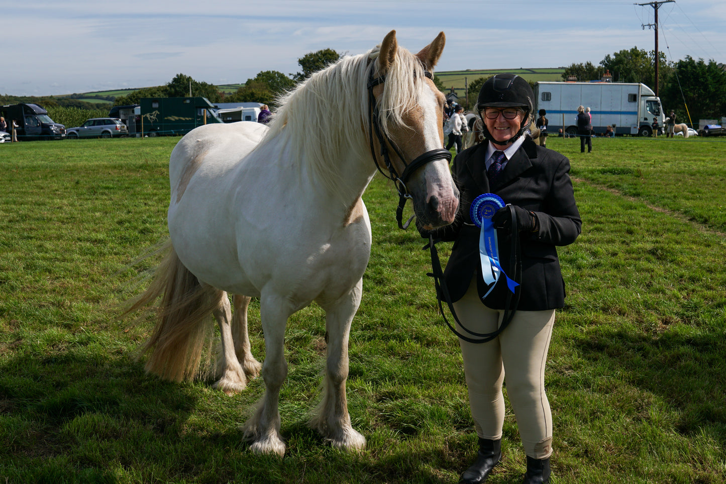 lanlivery show in hand part 2