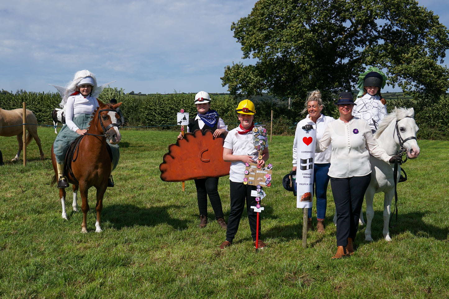 lanlivery show in hand part 3