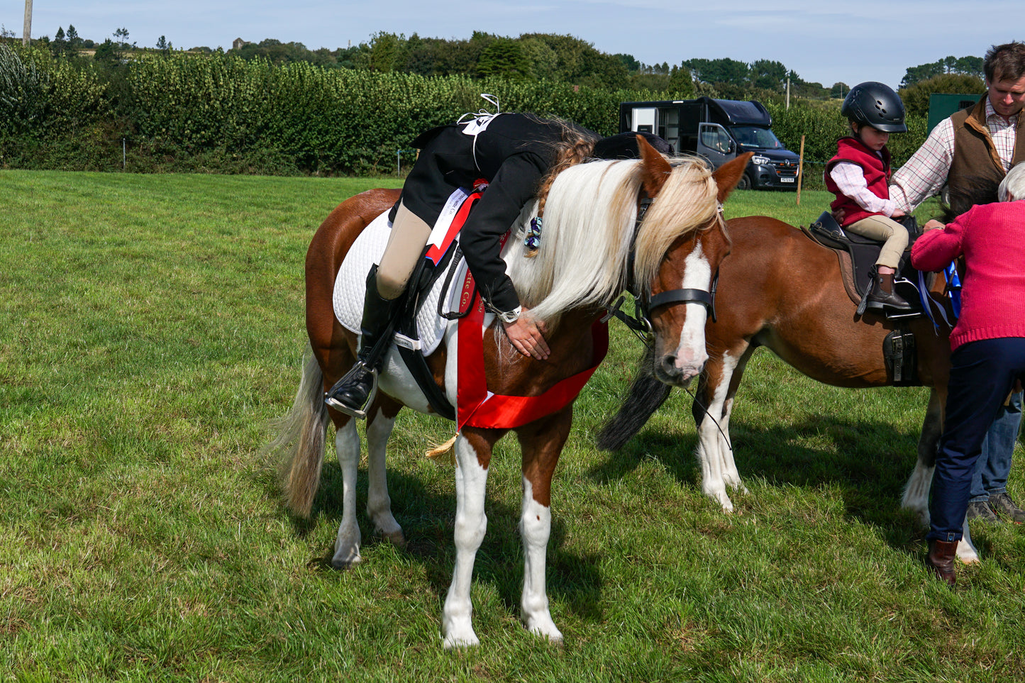 lanlivery show in hand part 4