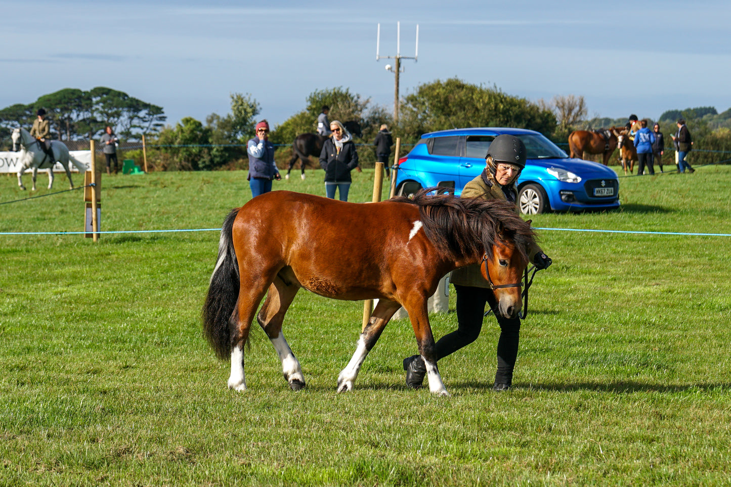 lanlivery show in hand part 1
