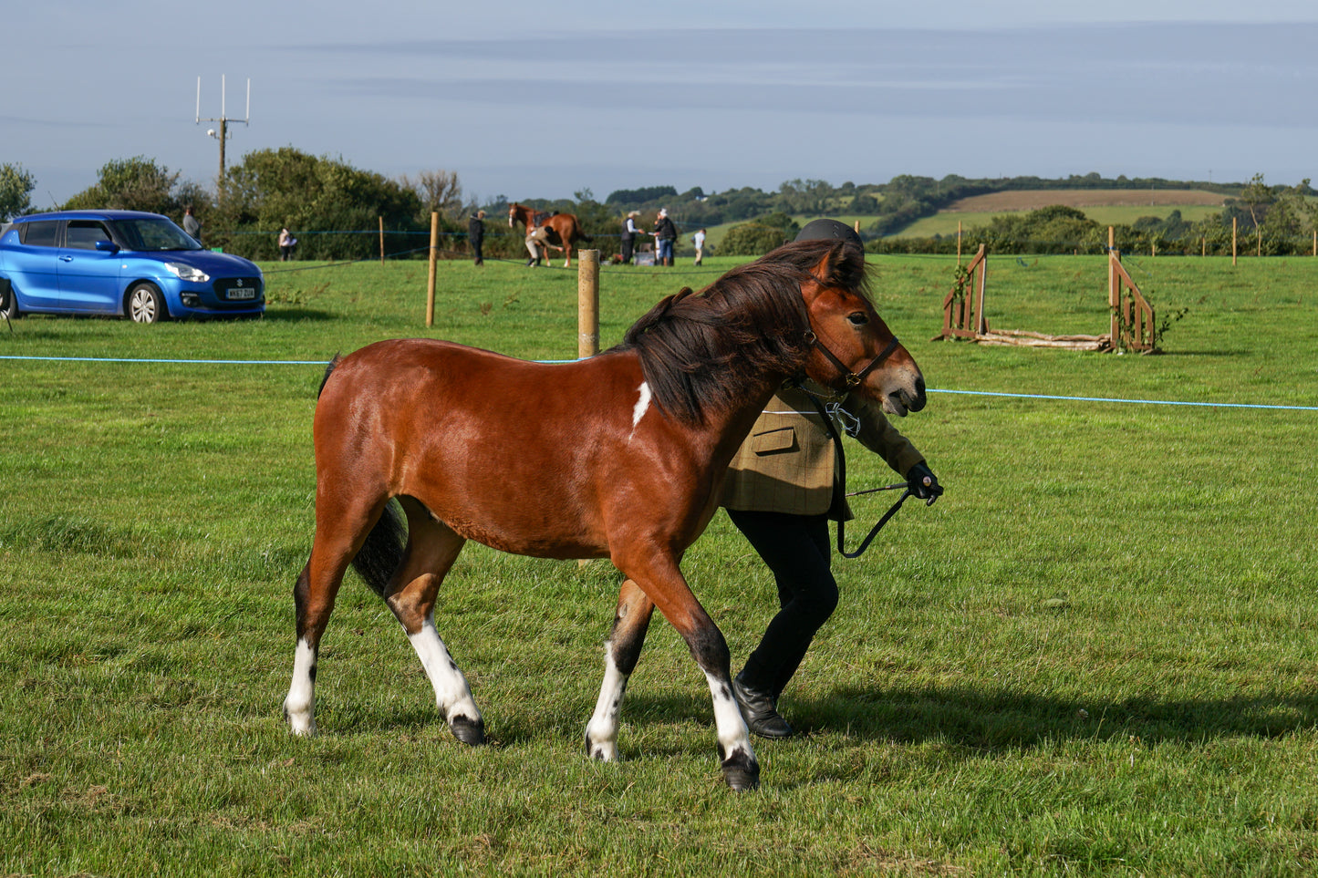 lanlivery show in hand part 1