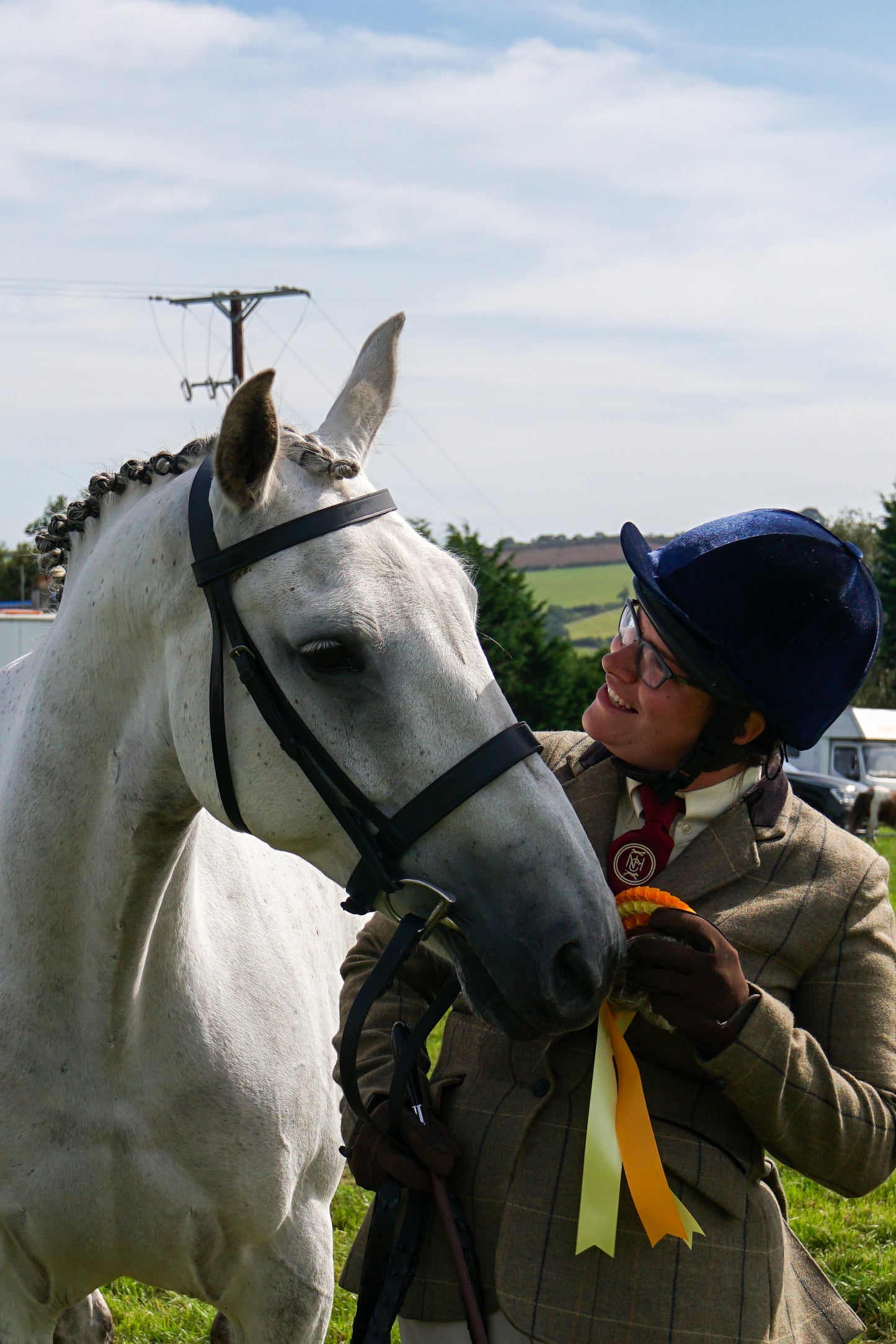 lanlivery show in hand part 2