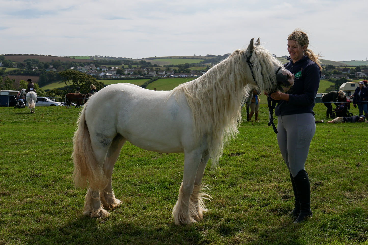 lanlivery show in hand part 2