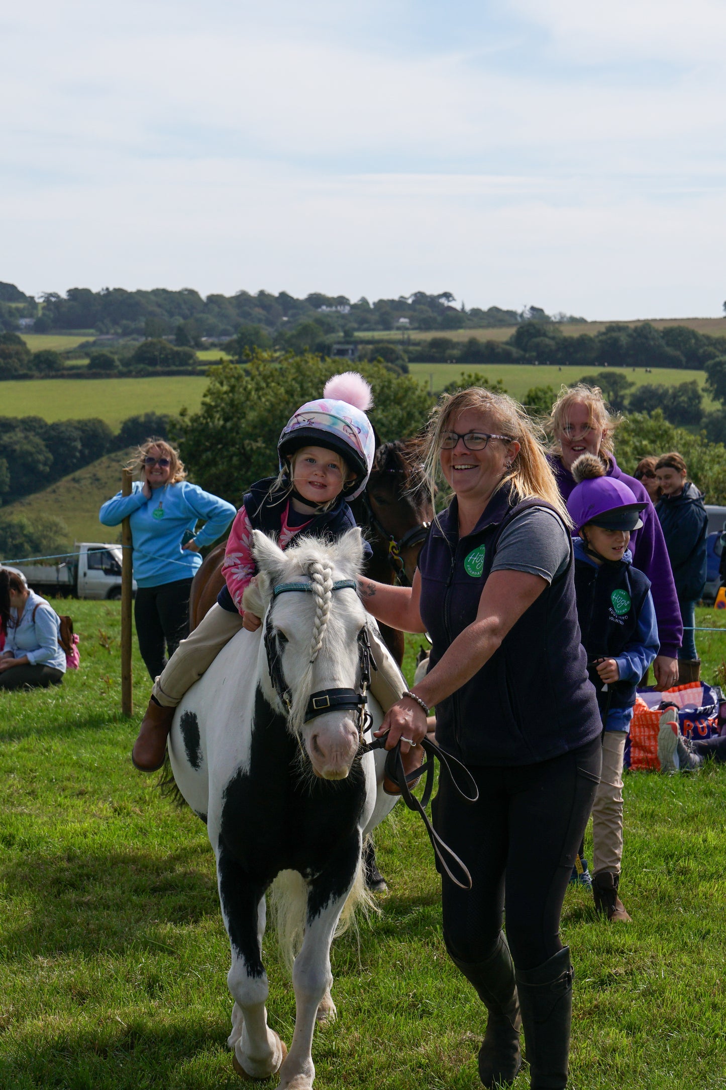 lanlivery show in hand part 2