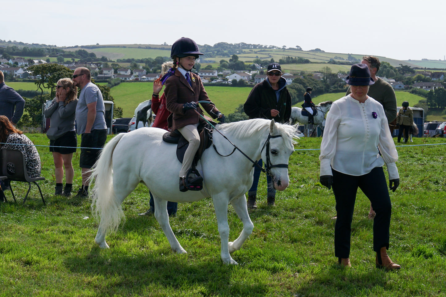 lanlivery show in hand part 2