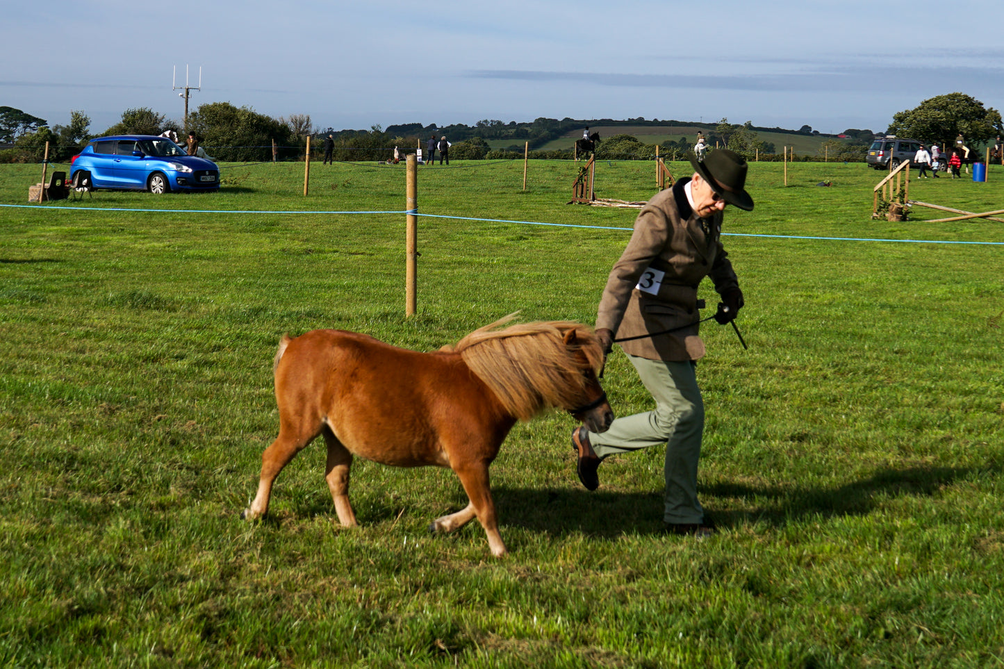 lanlivery show in hand part 1