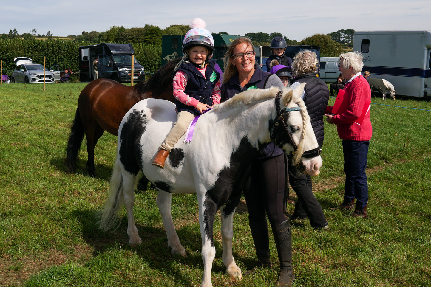 lanlivery show in hand part 2