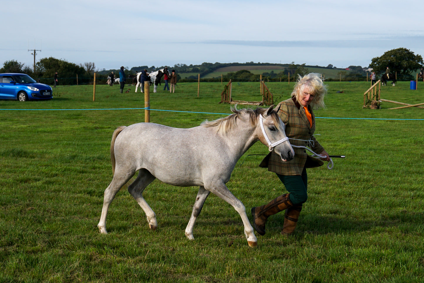 lanlivery show in hand part 1