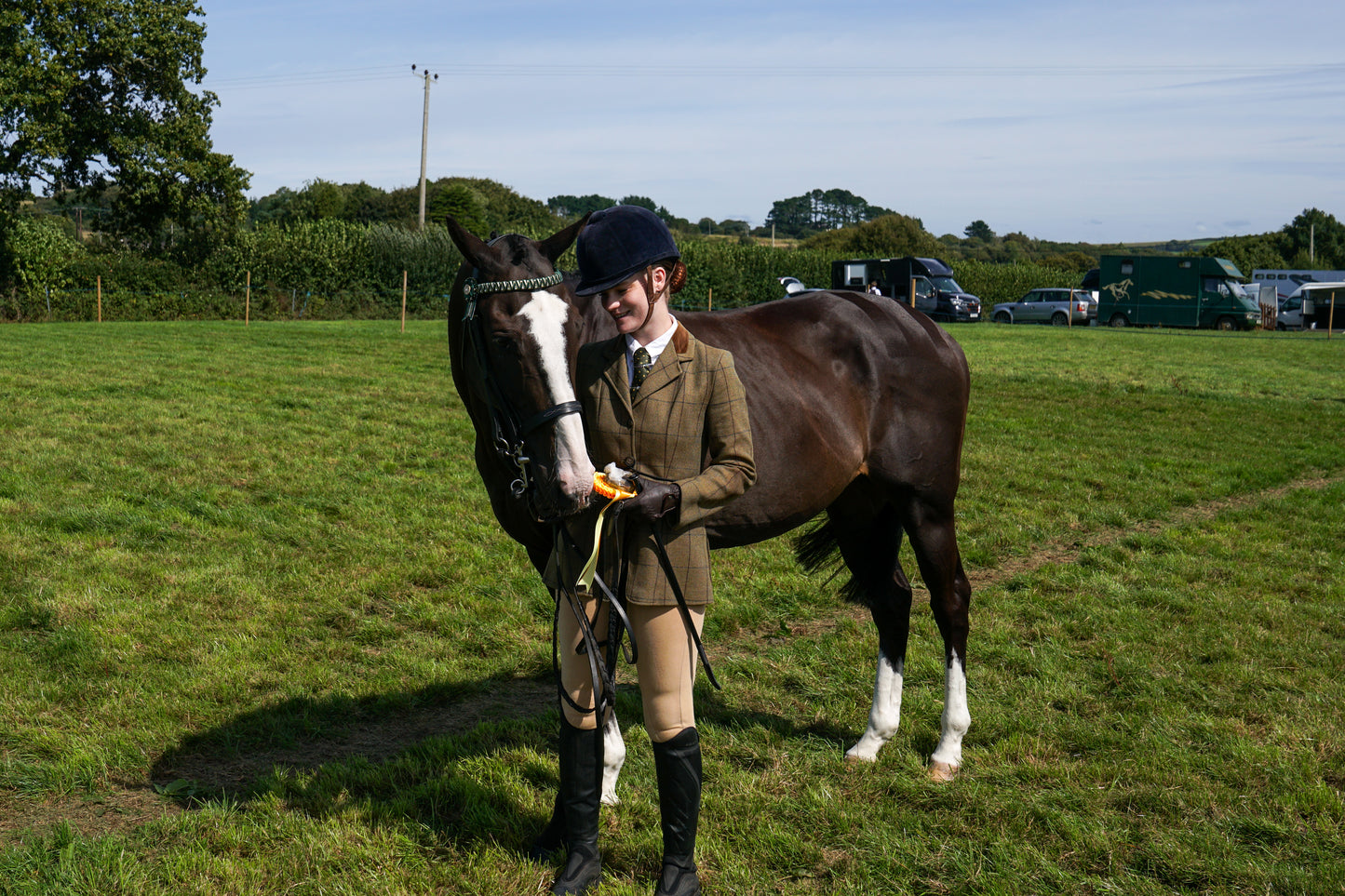 lanlivery show in hand part 3
