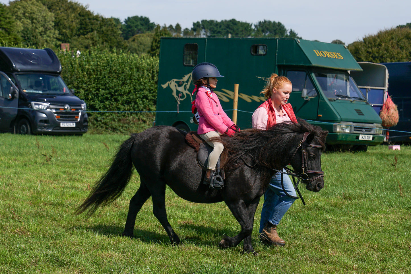 lanlivery show in hand part 3