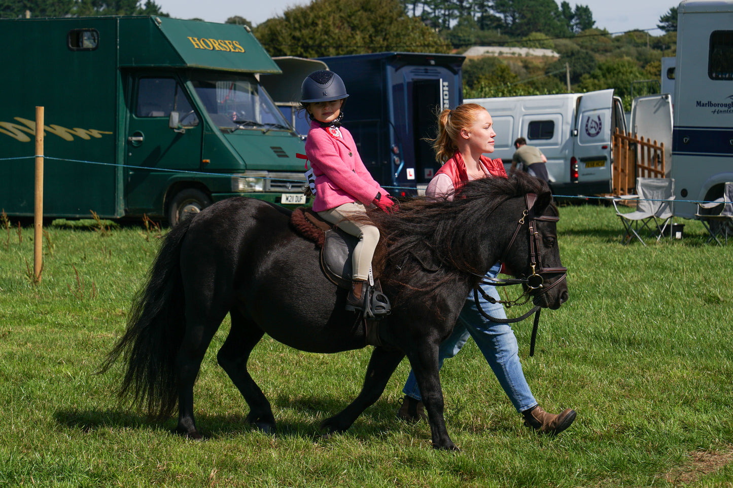 lanlivery show in hand part 3