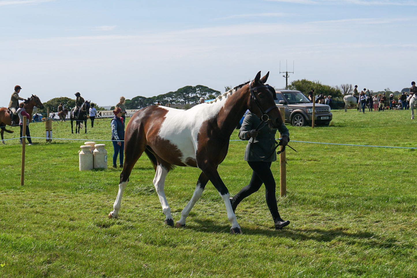 lanlivery show in hand part 3
