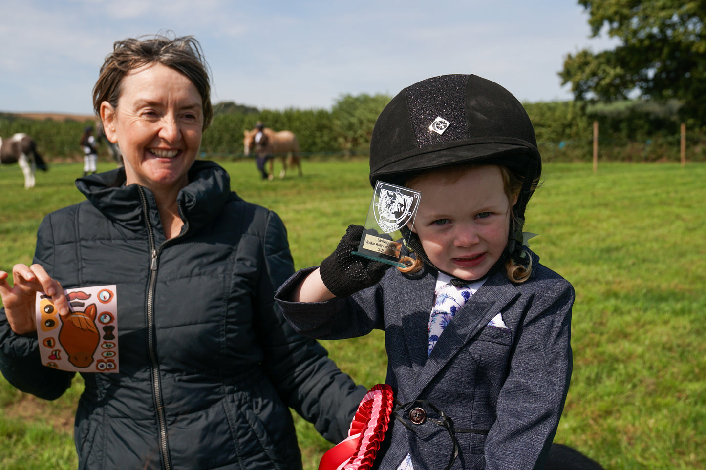 lanlivery show in hand part 3
