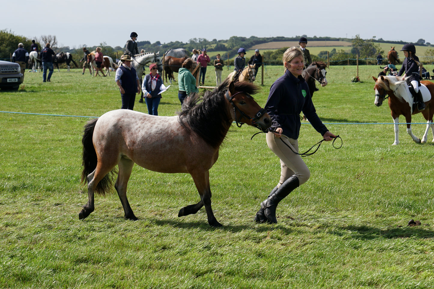 lanlivery show in hand part 3