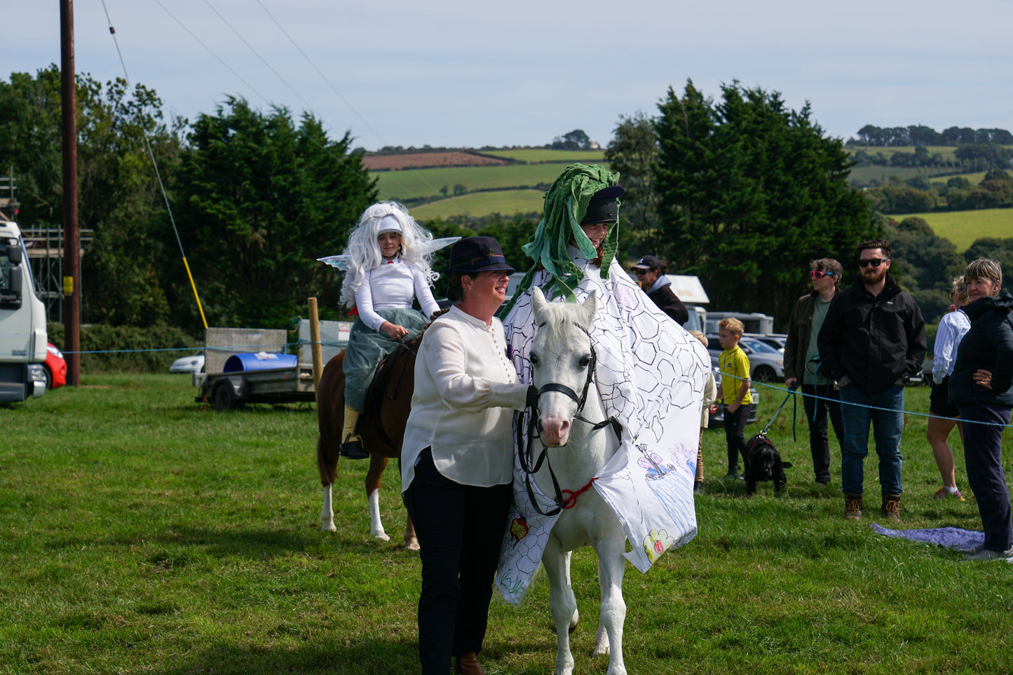 lanlivery show in hand part 3