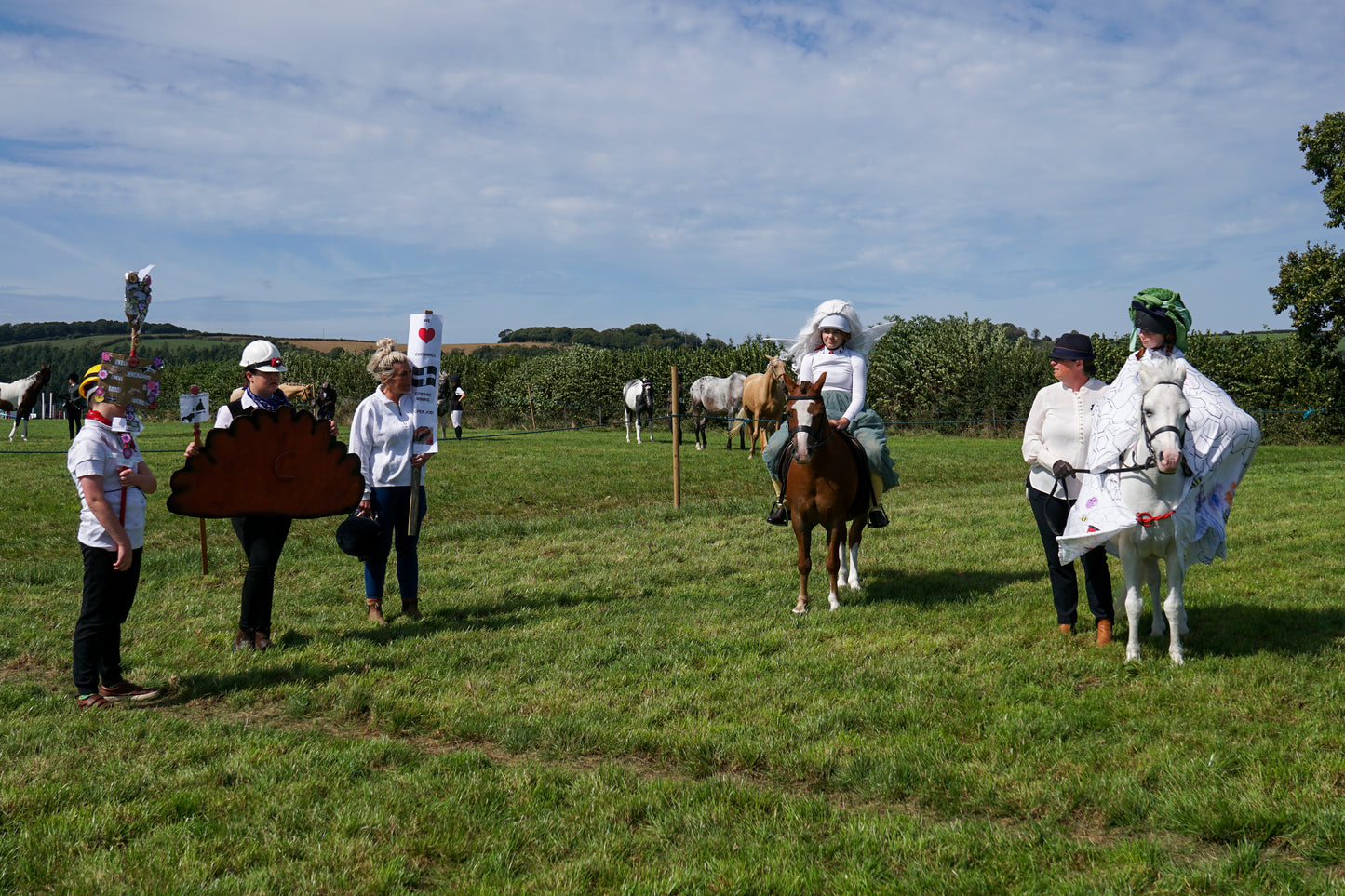 lanlivery show in hand part 3