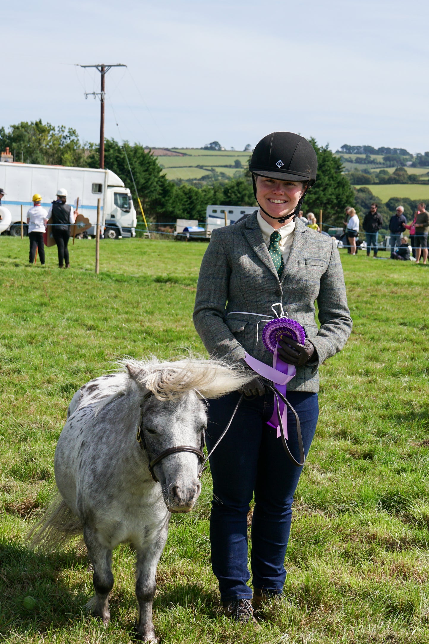 lanlivery show in hand part 3