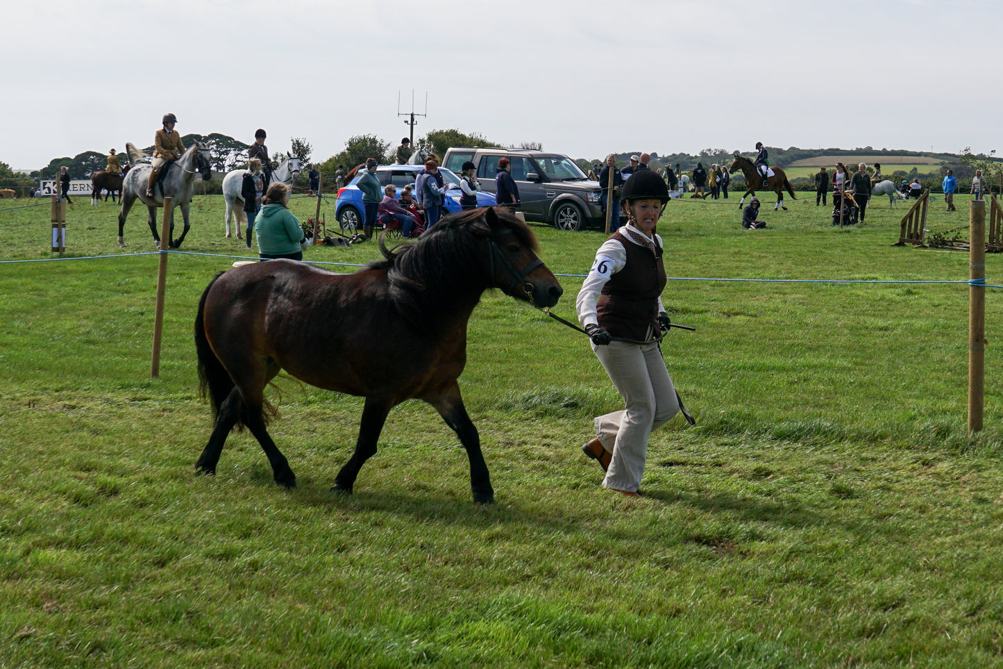 lanlivery show in hand part 3