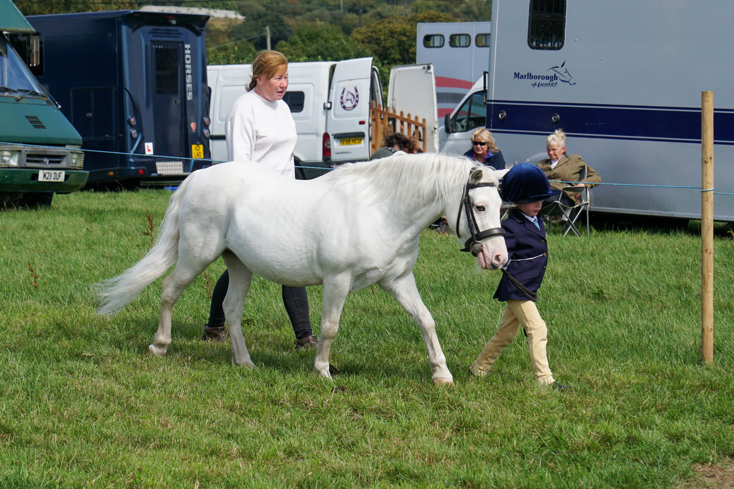lanlivery show in hand part 4