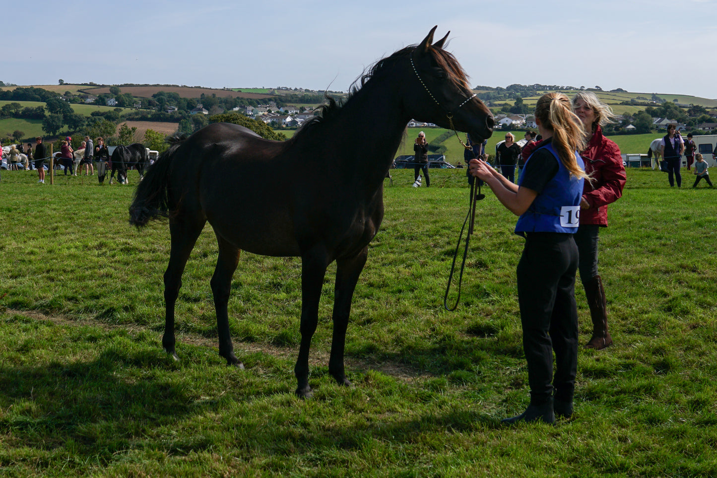 lanlivery show in hand part 4