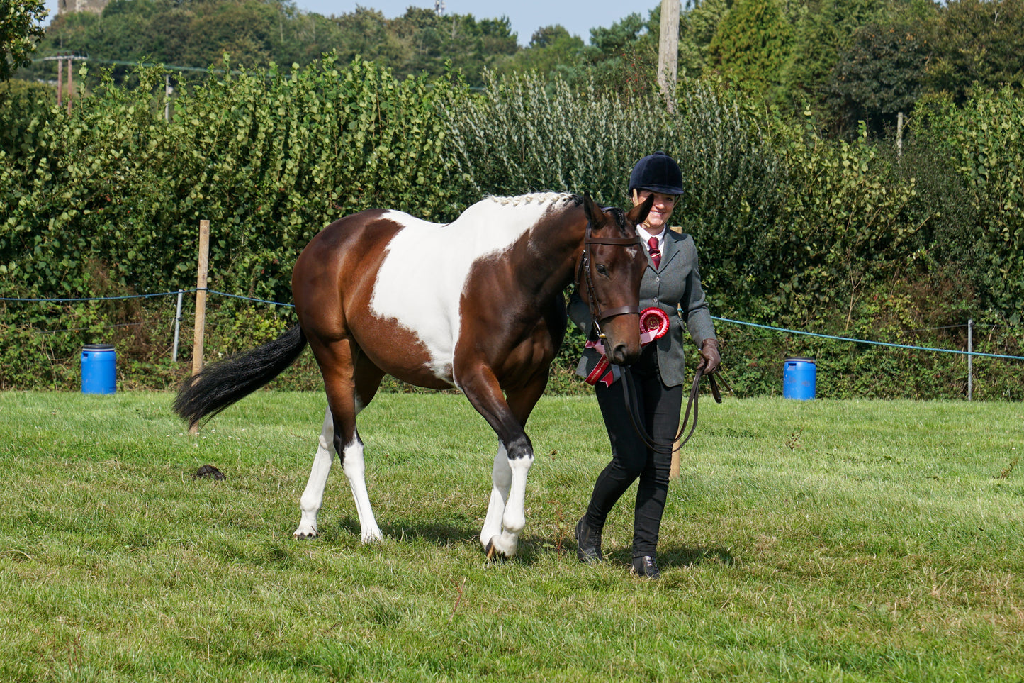 lanlivery show in hand part 4