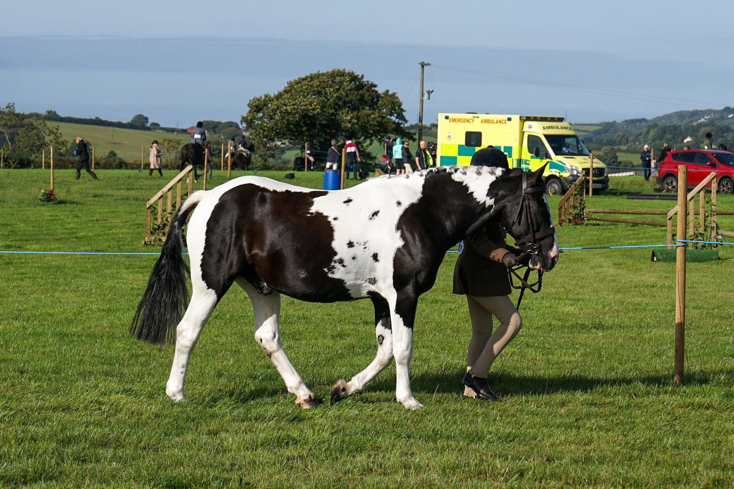 lanlivery show in hand part 1