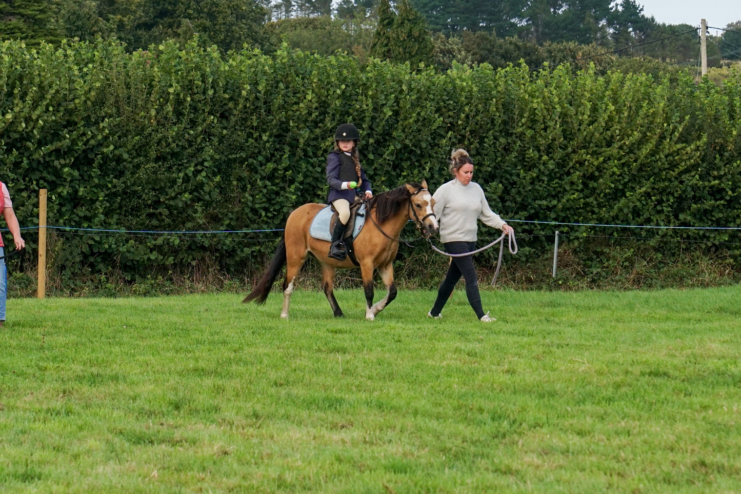 lanlivery show in hand part 4