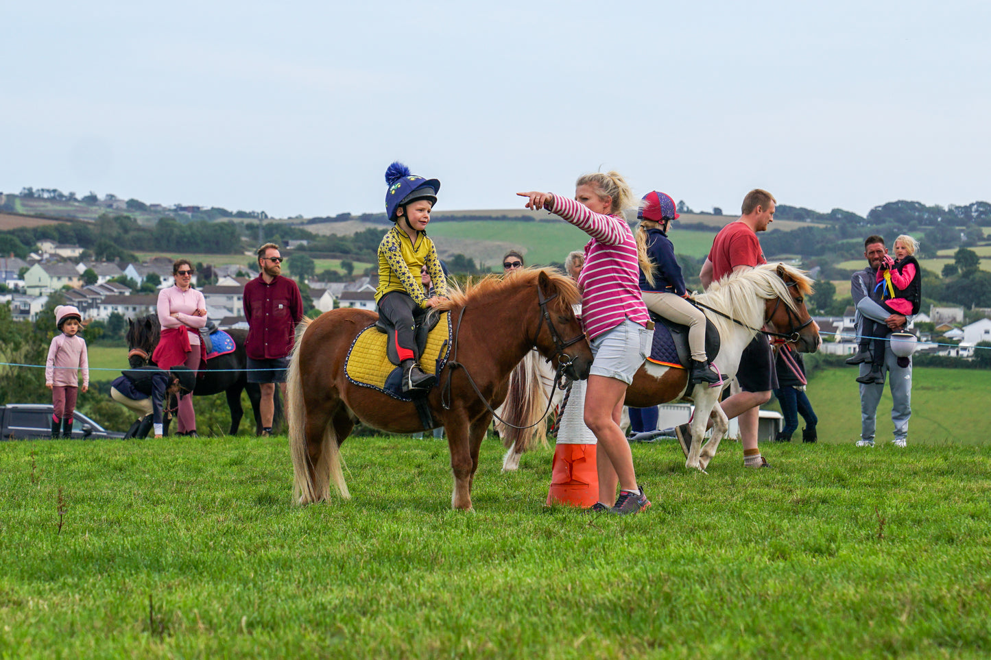 lanlivery show in hand part 4