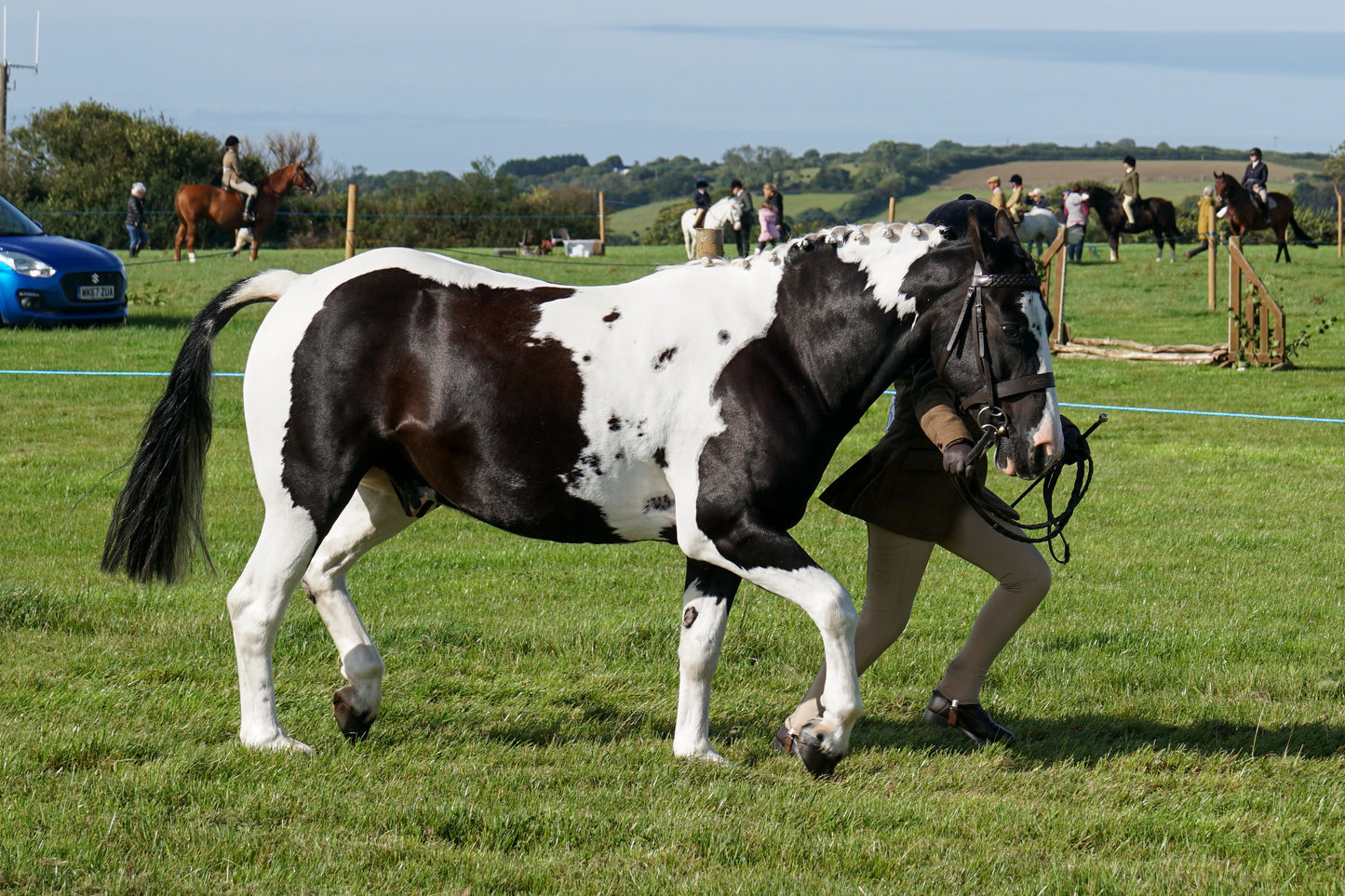 lanlivery show in hand part 1