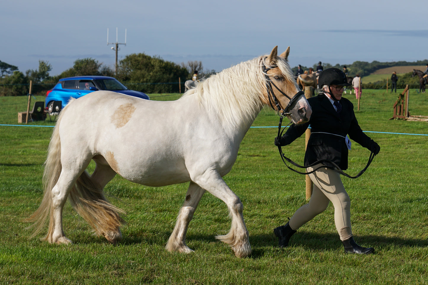 lanlivery show in hand part 1