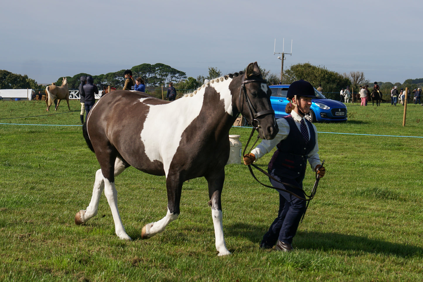 lanlivery show in hand part 1