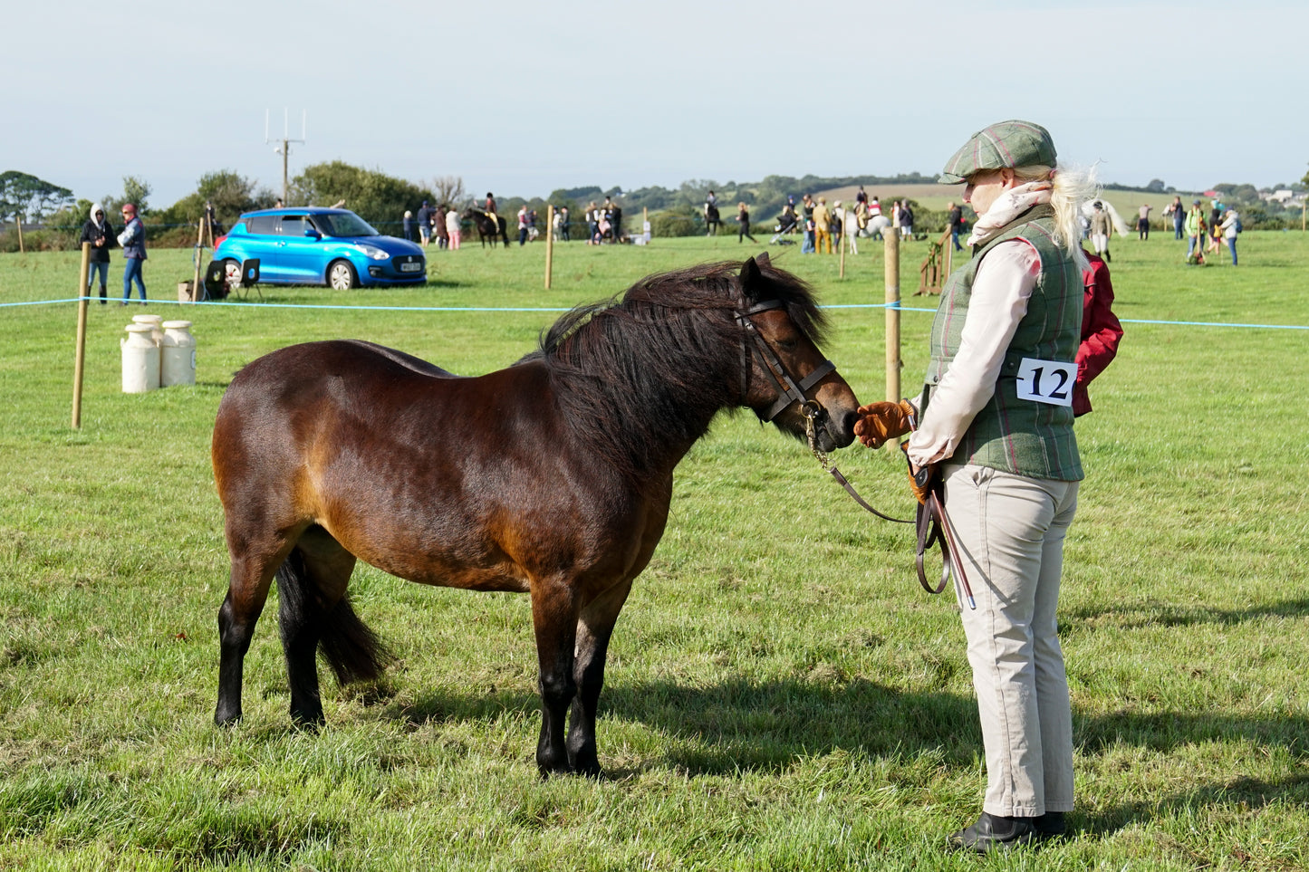 lanlivery show in hand part 1