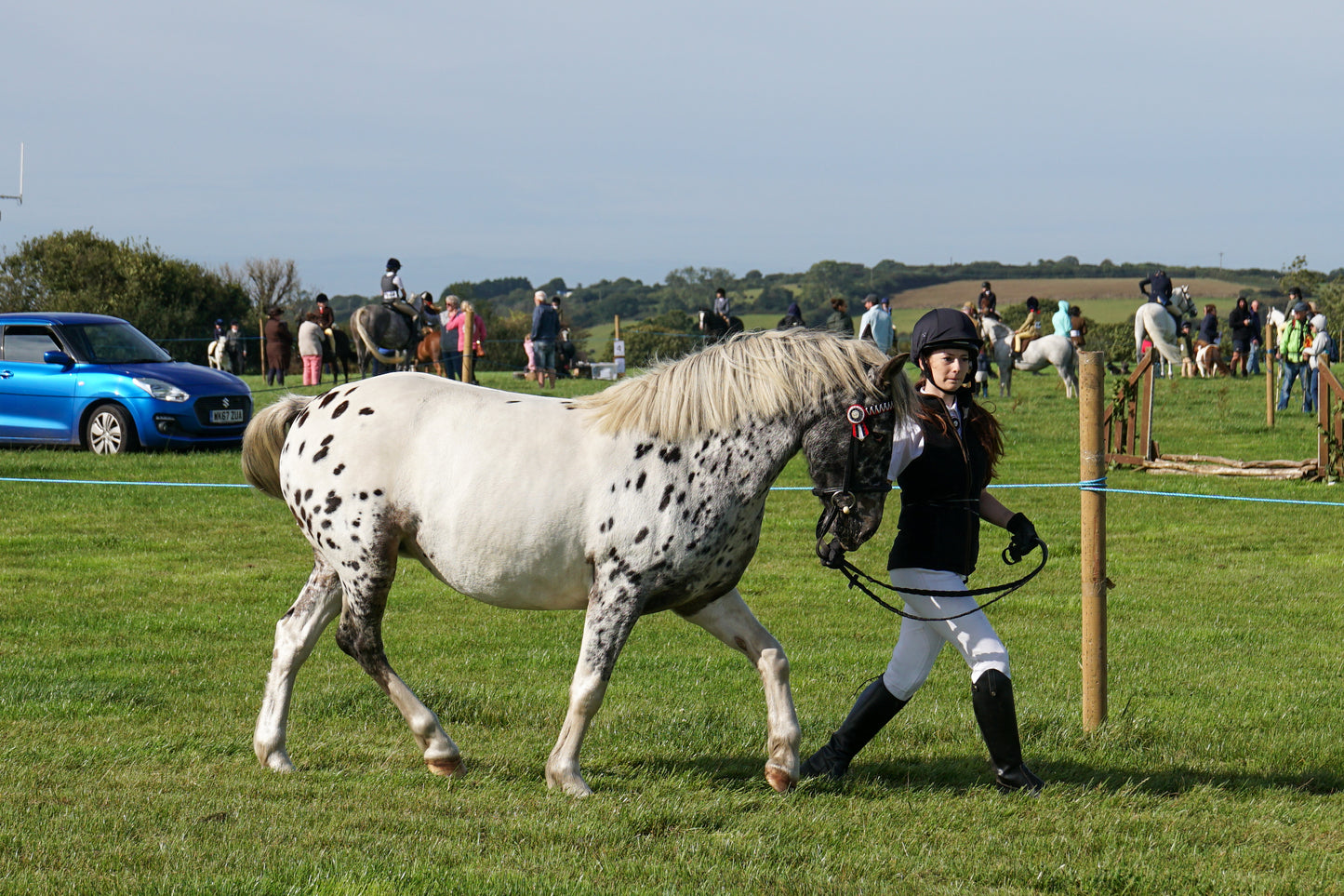 lanlivery show in hand part 1