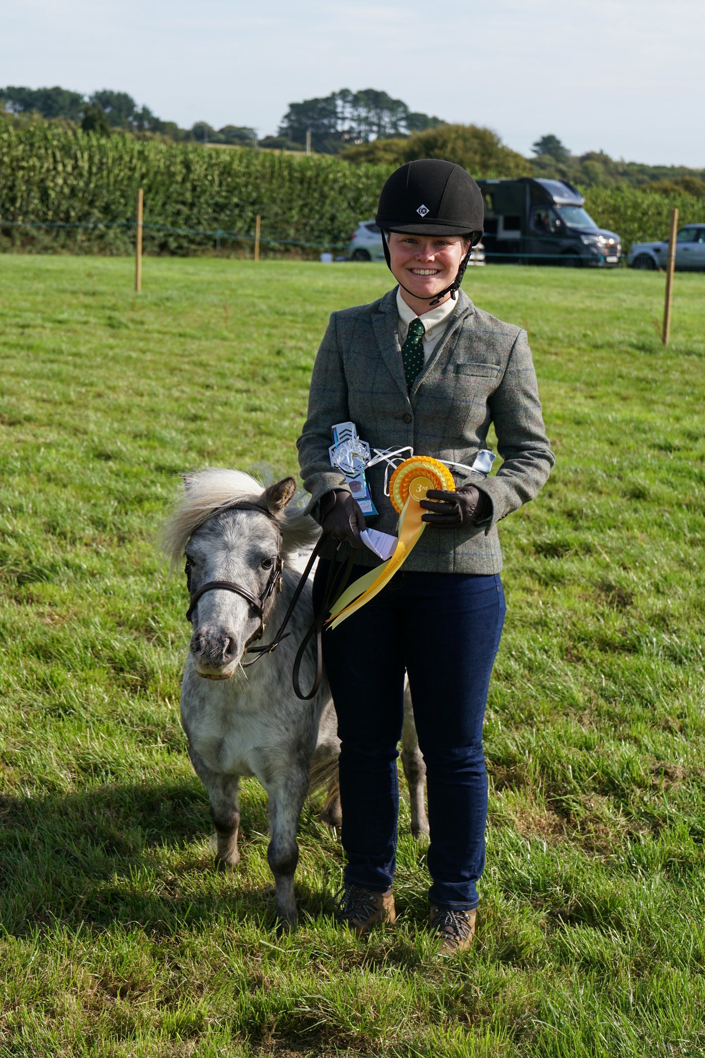 lanlivery show in hand part 1