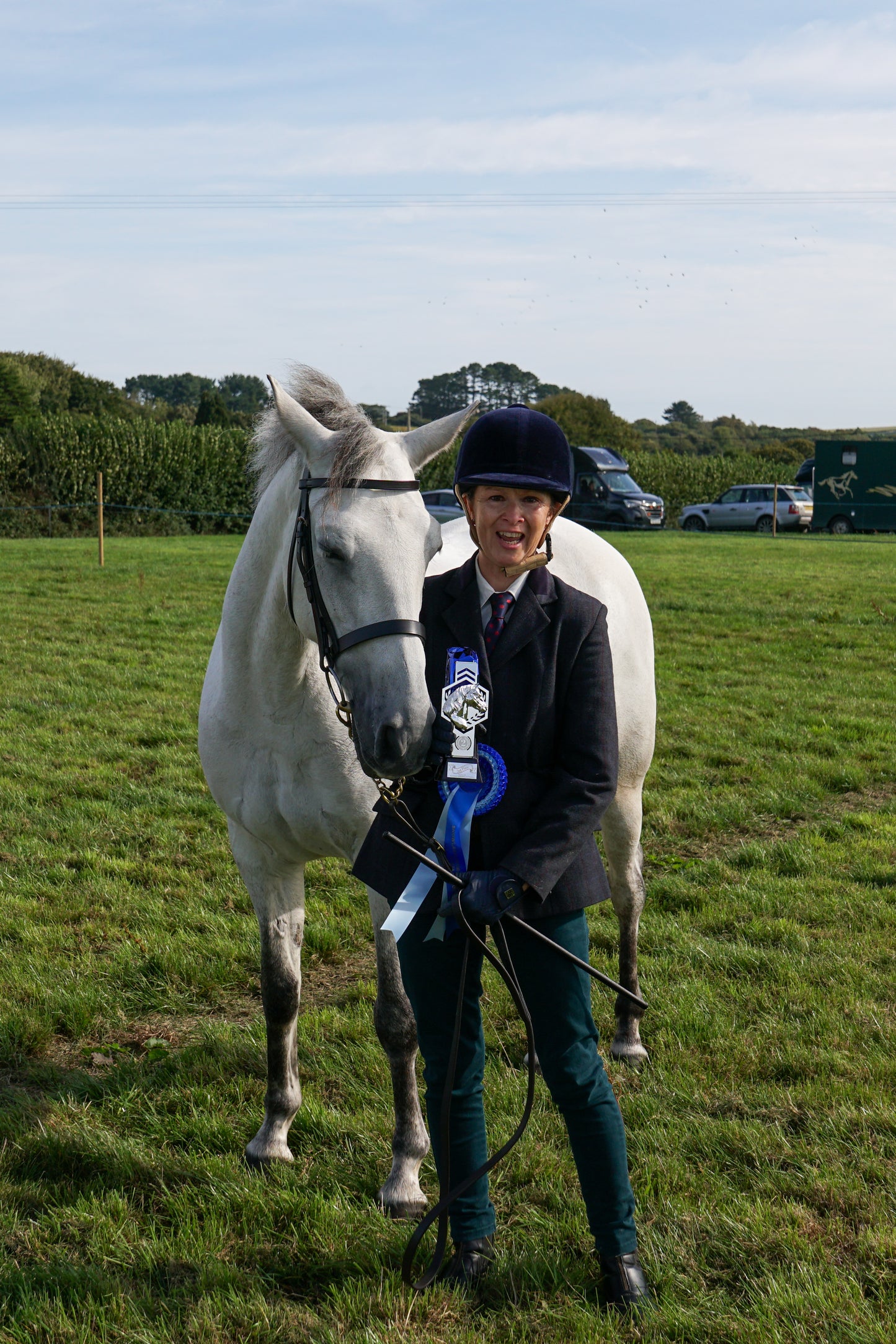 lanlivery show in hand part 1