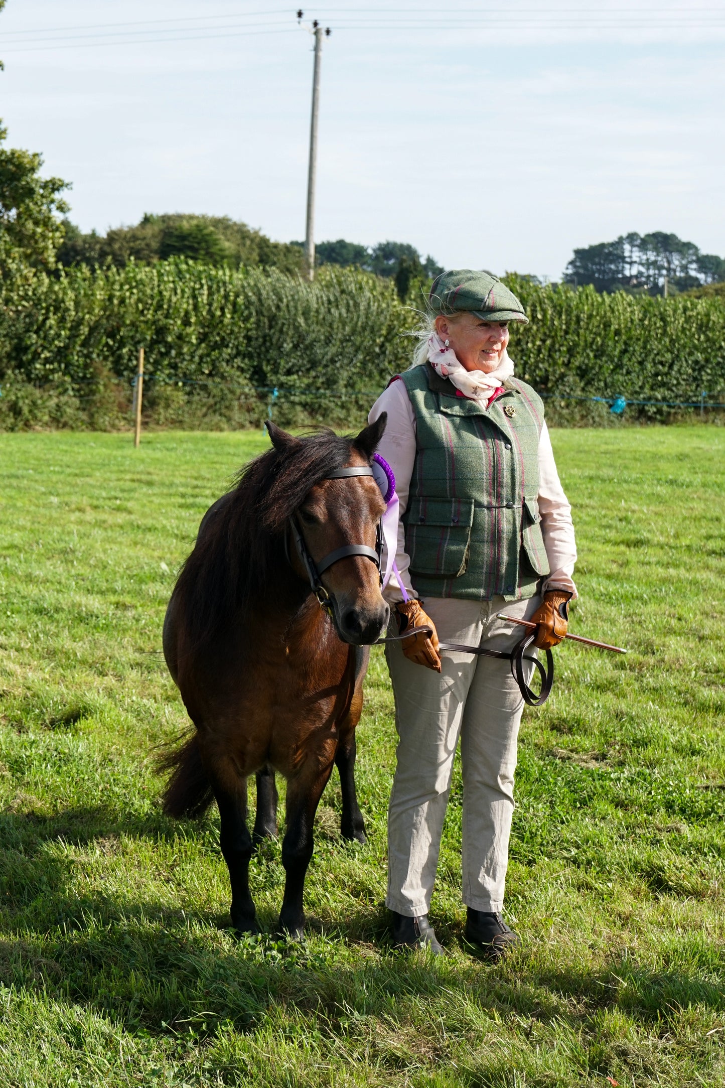 lanlivery show in hand part 1