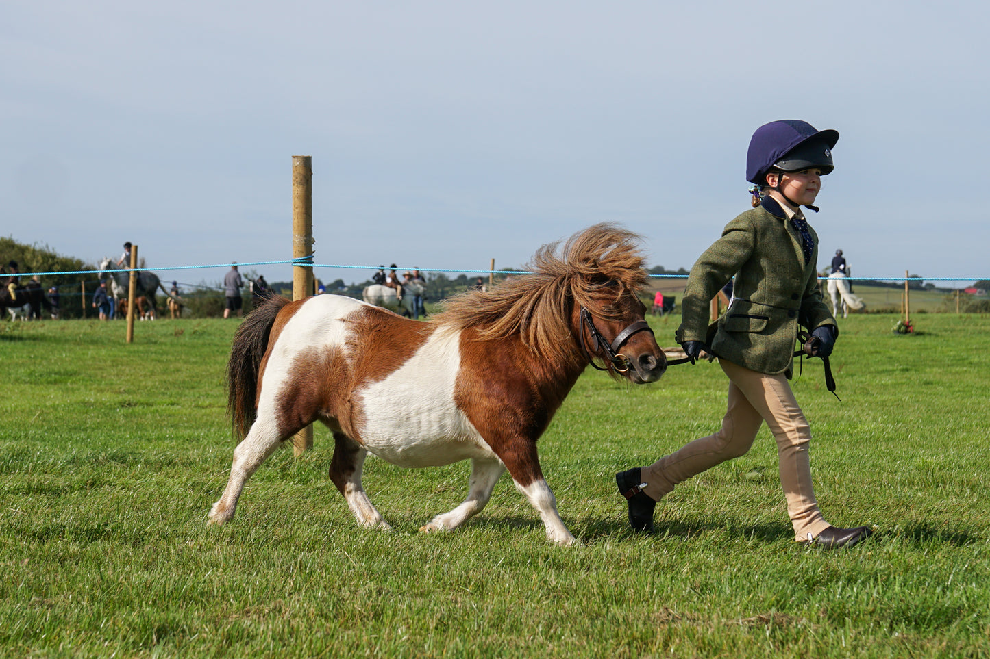lanlivery show in hand part 1