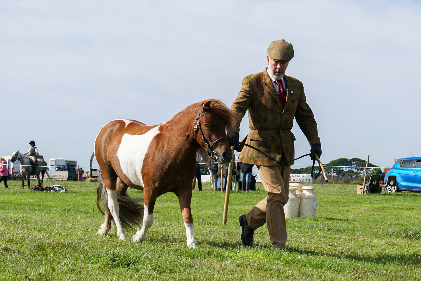 lanlivery show in hand part 1