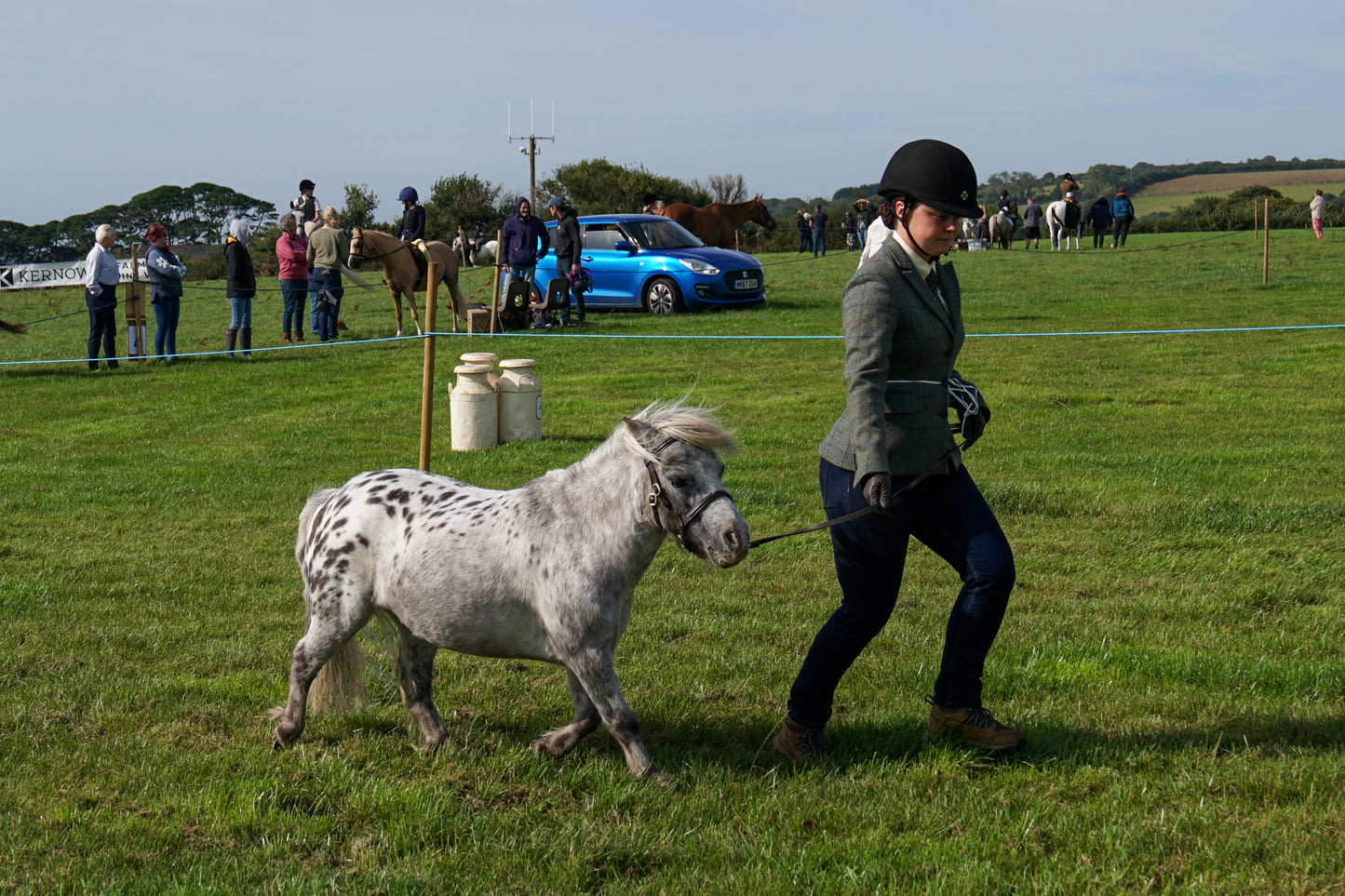lanlivery show in hand part 1