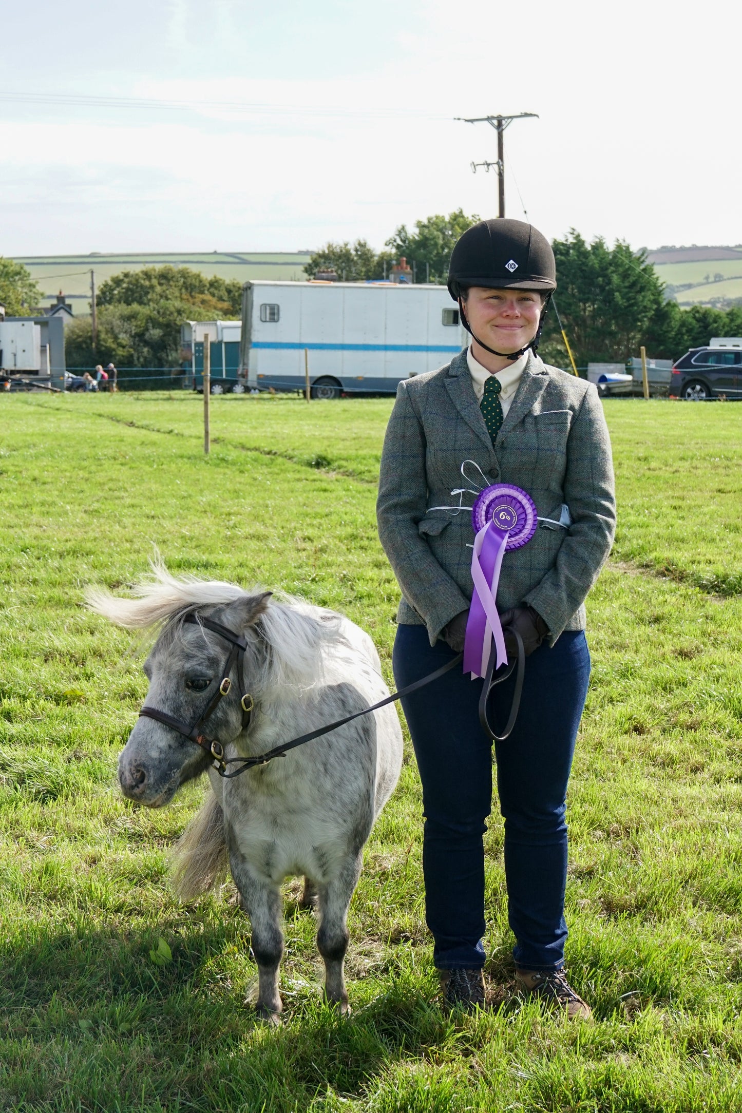 lanlivery show in hand part 1