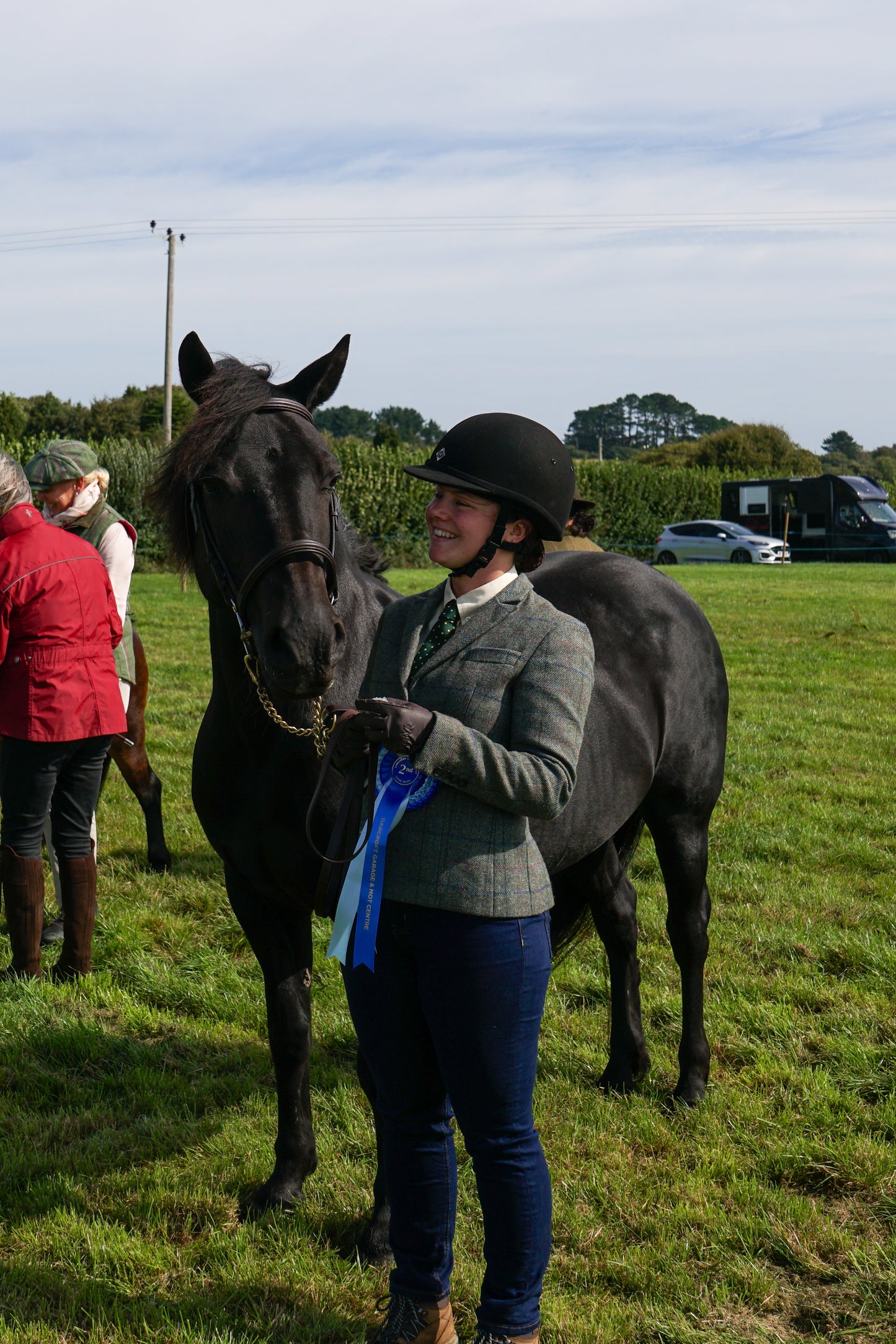 lanlivery show in hand part 1